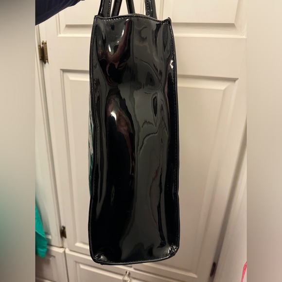 🔥 Versace 1969 abbigliamento sportivo Desia black embossed patent leather tote - Picture 6 of 11